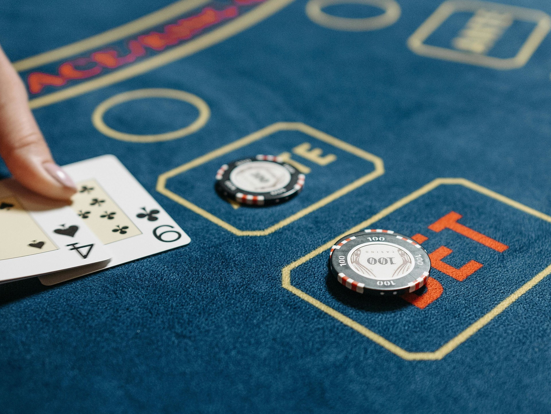 Learning the Basics: How Online Platforms Help Players Master Table Games