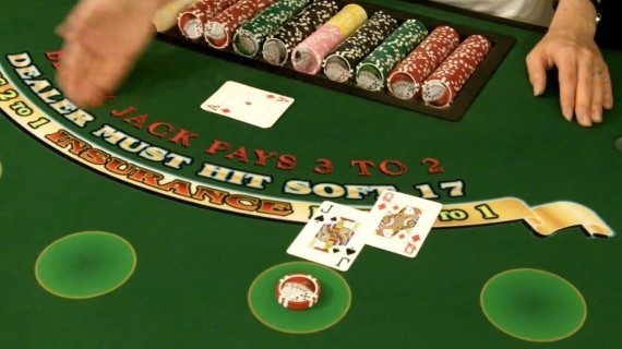Dealer is asking if the Player wants insurance Dealer is asking if the Player wants insurance